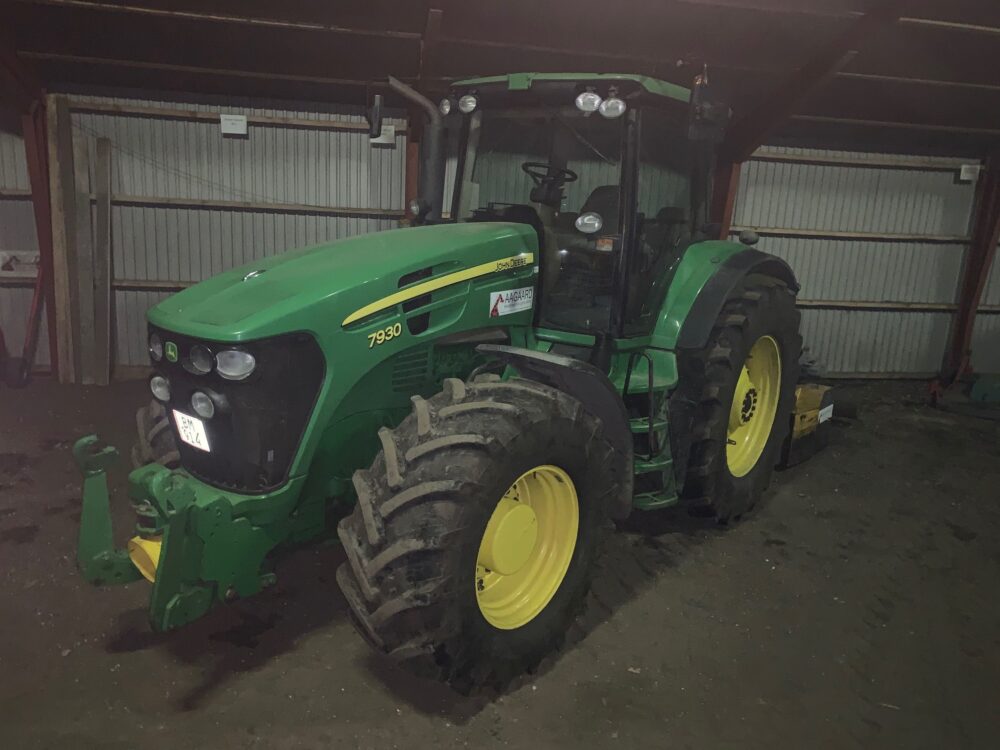 Traktor - John Deere 7930