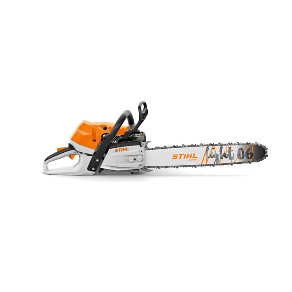 Motorsav fra mærket STIHL set fra siden.