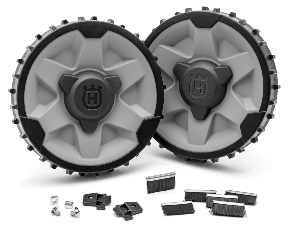 To hjul med tilbehør til robotplæneklipper.