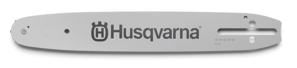 Sværd til en motorsav med Husqvarna logo.