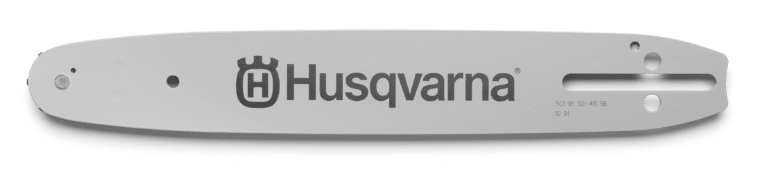 Kædesavsværk med Husqvarna logo