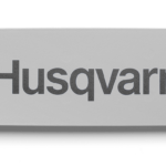 Sølvfarvet Husqvarna motorsavsværd