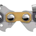 Nærbillede af en savkæde med detaljerede skær.