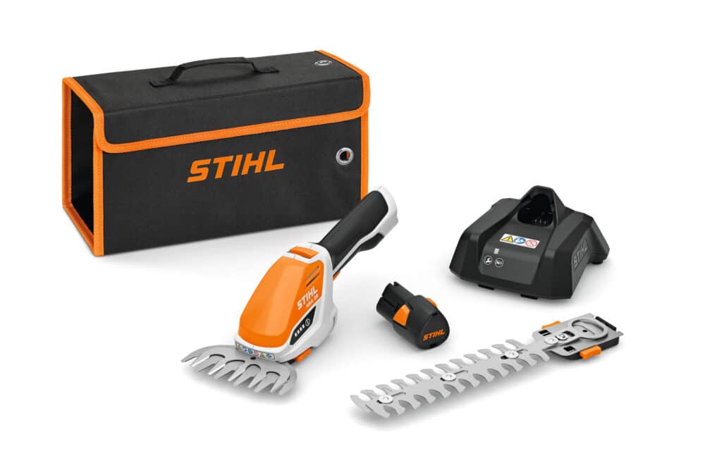 STIHL HSA 26 græstrimmer sæt med taske, oplader og batteri.