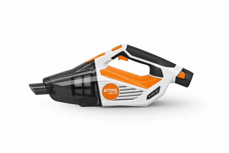 Håndholdt STIHL støvsuger i orange og sort.