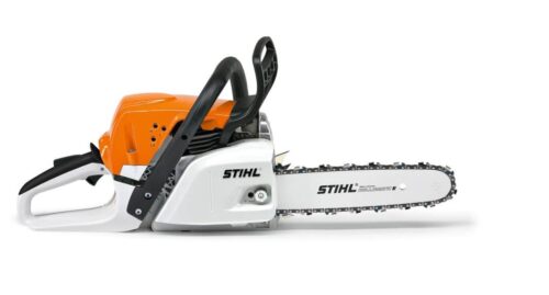 En STIHL motorsav set fra siden.