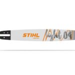 Et STIHL motorsavsværd med teksten "Light 04".