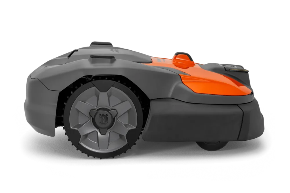 Robotplæneklipper set fra siden.