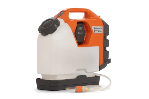 Husqvarna WT 15i vandbeholder i orange og hvid med slange.