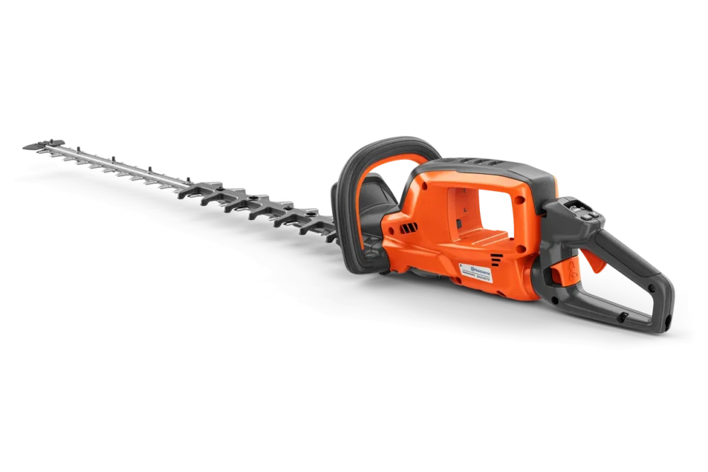 Batteridrevet hækkeklipper i orange og grå.