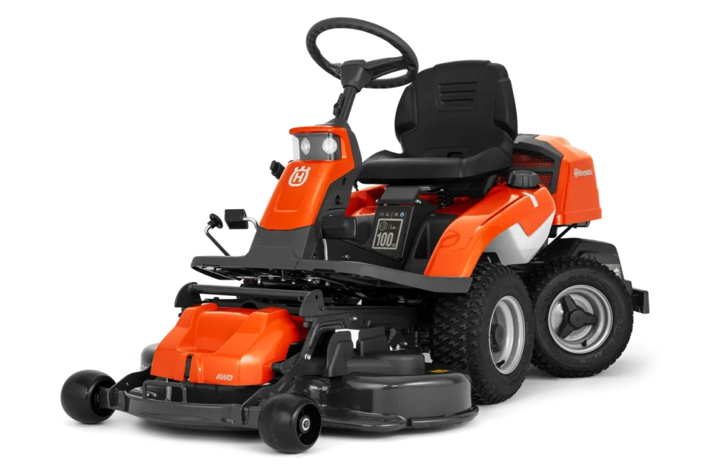 Orange havetraktor fra Husqvarna