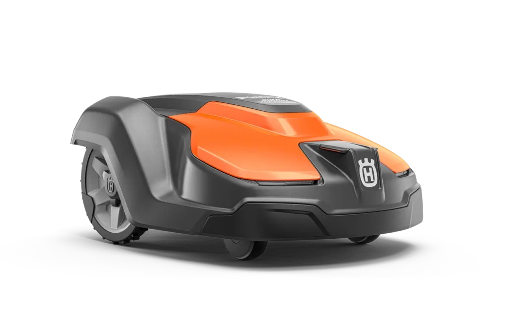 Orange og sort robotplæneklipper
